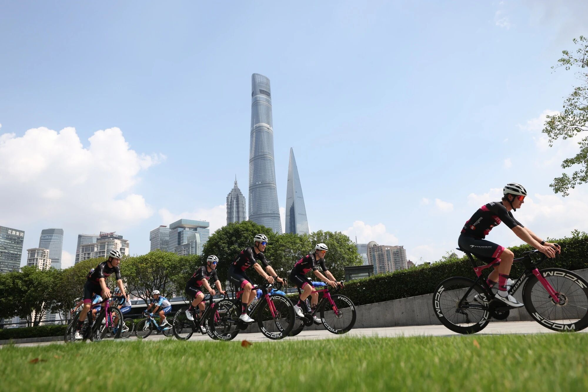 2025环上海·新城自行车赛正式启动10.png