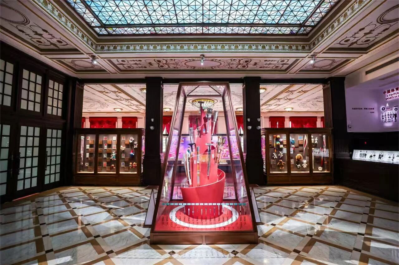 “每日大赛
之源·秀带之YOUNG”主题展亮相杨浦滨江 (08).jpg