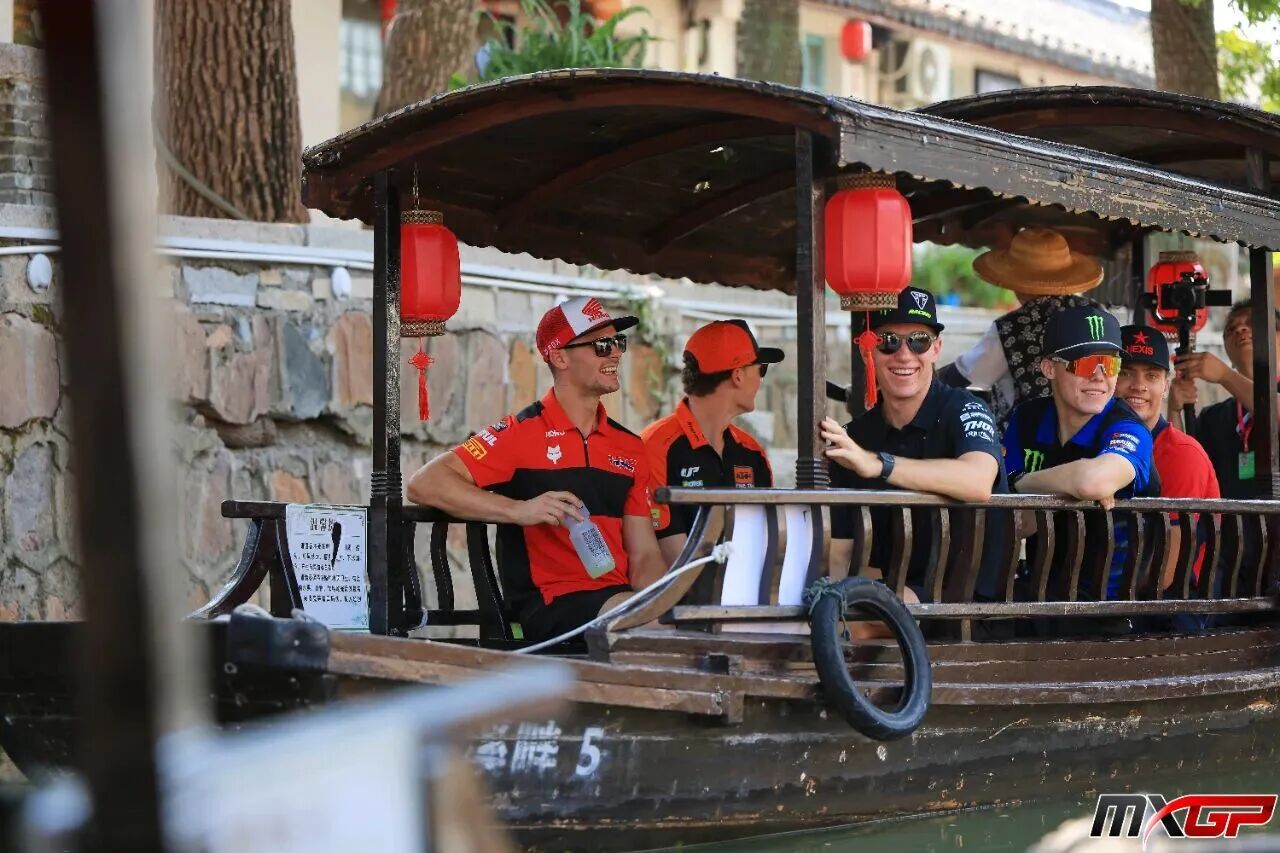 MXGP世界摩托车越野锦标赛中国上海站热力收官 (4).jpg