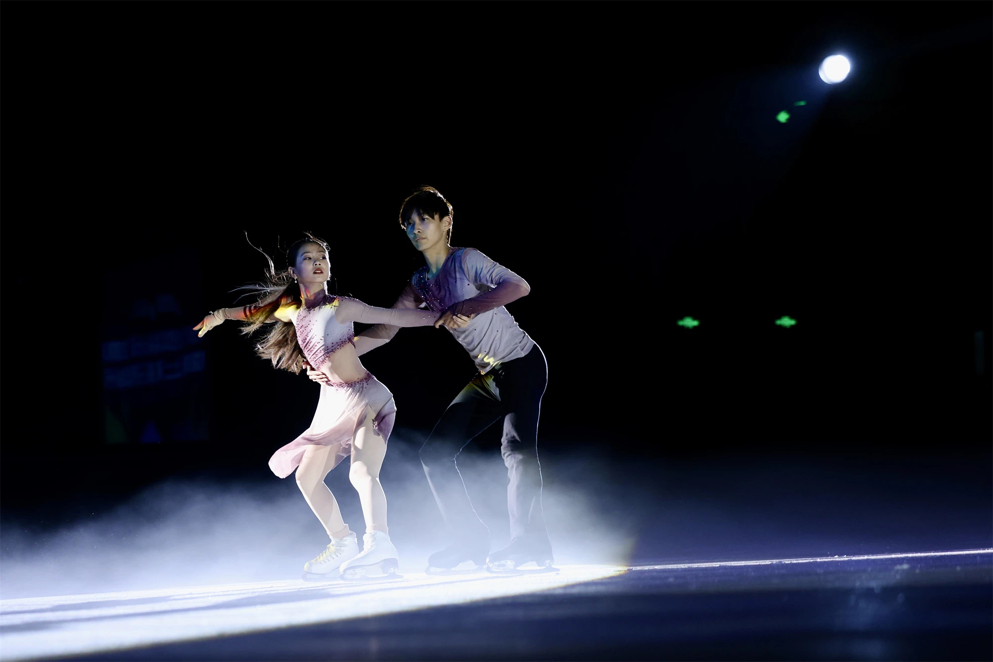 “欢乐冰雪 精彩一夏”2025年“全民健身日”主题活动全国主会场(上海)系列活动欢乐开幕.png