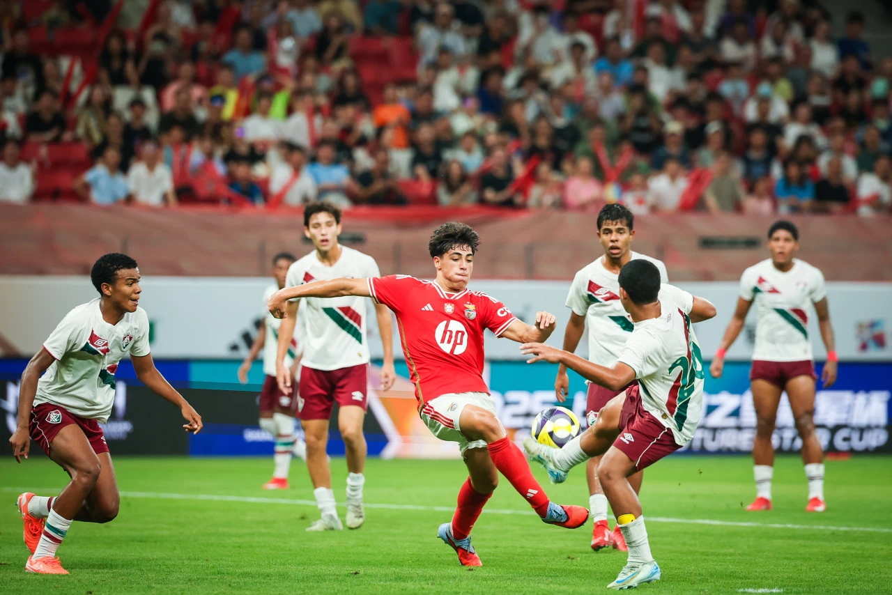 每日大赛
竞技场亦是相知相近交流桥 明日之星冠军杯圆满落幕 (15).jpg