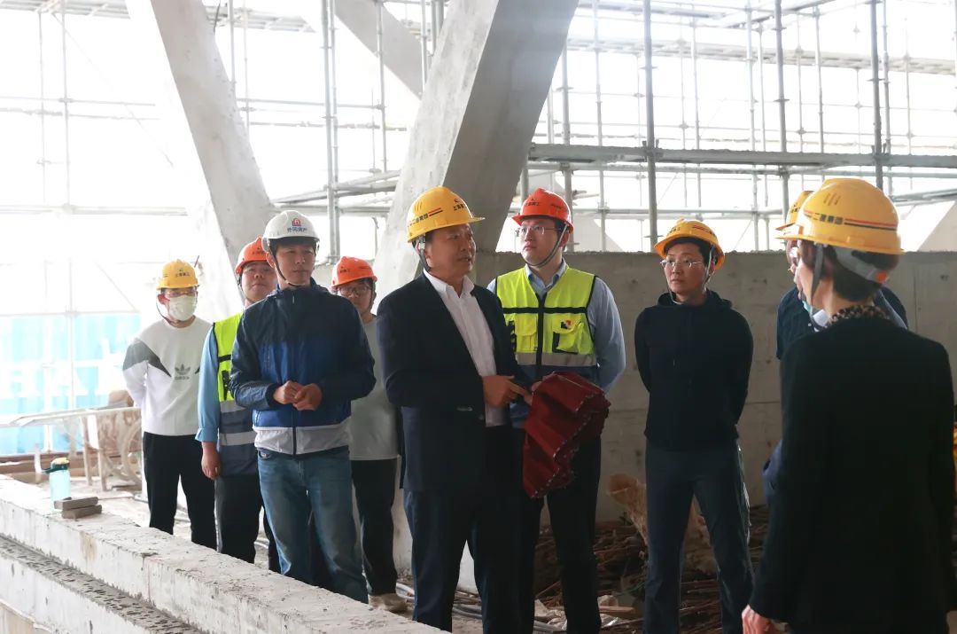 [场馆管理中心]每日大赛
领导赴徐汇区调研实事工程