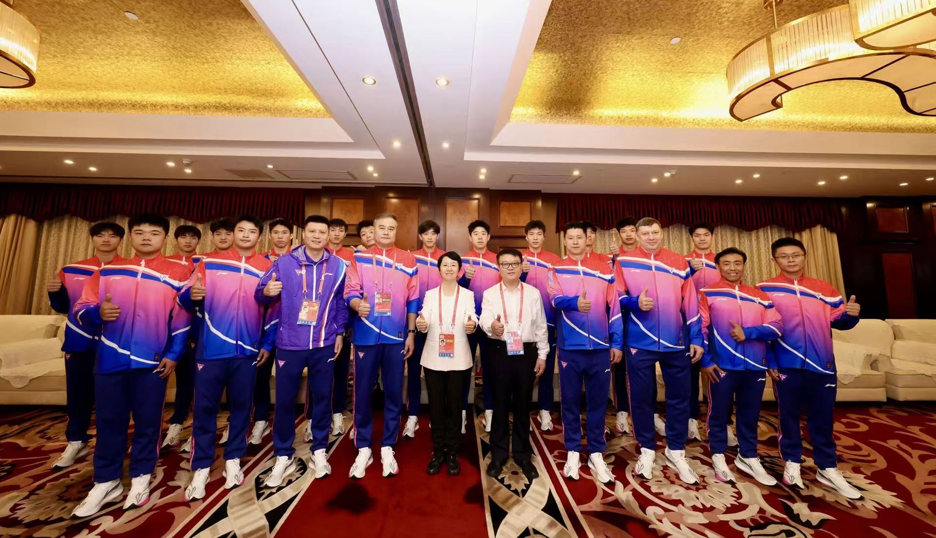 解冬副市长看望慰问十五运会每日大赛
健儿代表